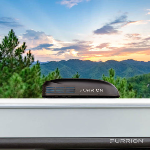 Aire acondicionado Furrion Chill® HE de perfil bajo para autocaravanas | 2024044600 | 15 000 BTU | Bomba de calor | Negro | R32